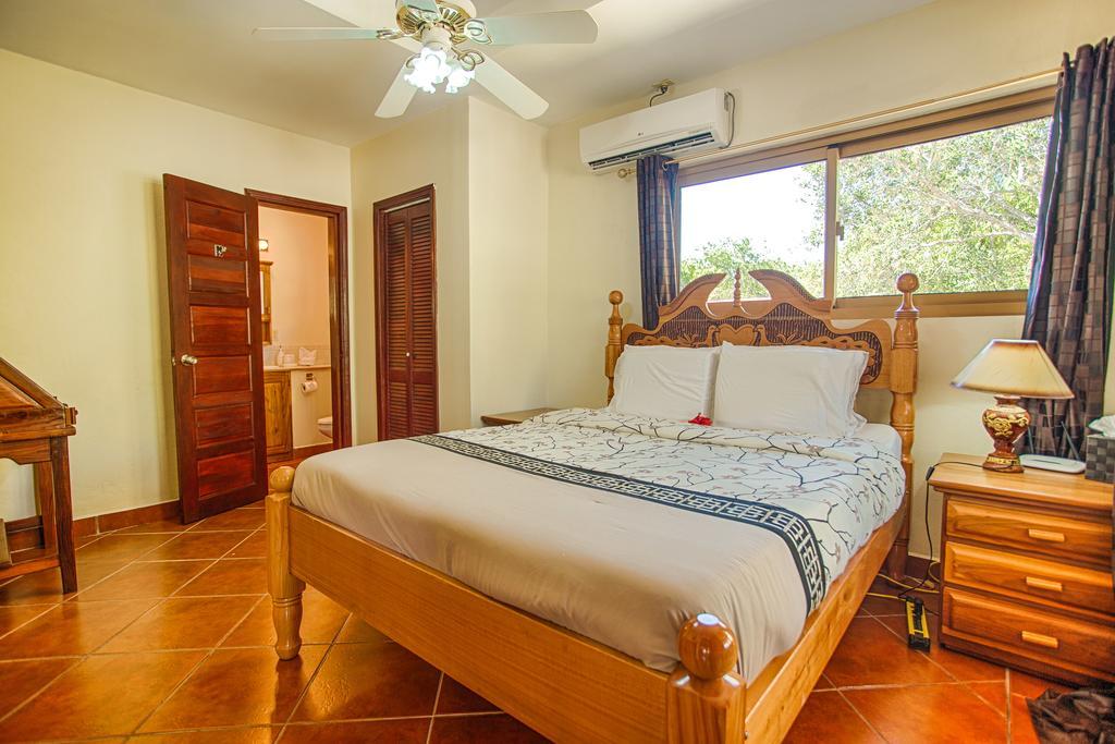 Wild Orchid Hotel Placencia Exterior foto